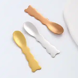 YT-CSS-002 stainless steel lace-edge cosmetic scoop in gold silver and rose gold