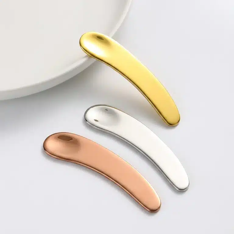 Grooved Crescent Cosmetic Spatula for Skincare Jars - YITHONIA wholesale product