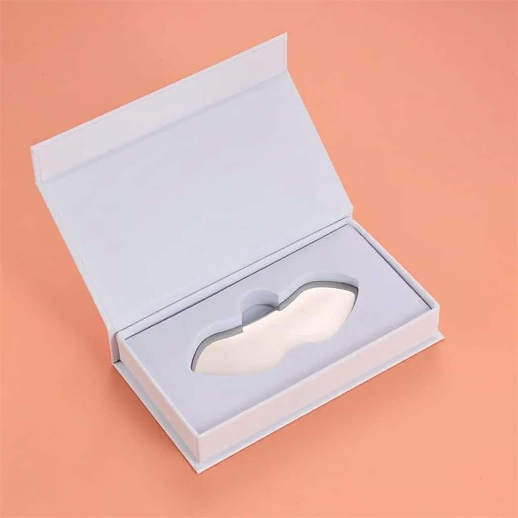 Custom OEM gift box packaging for lip-shape gua sha - YITHONIA private label