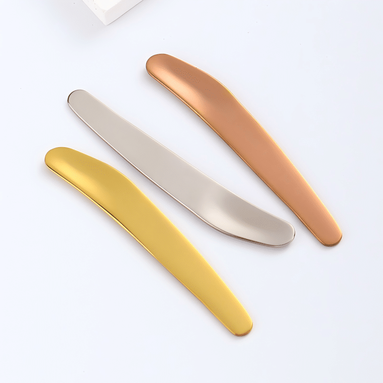 Slanted-Tip Cosmetic Spatula for Skincare Jars - YITHONIA wholesale product